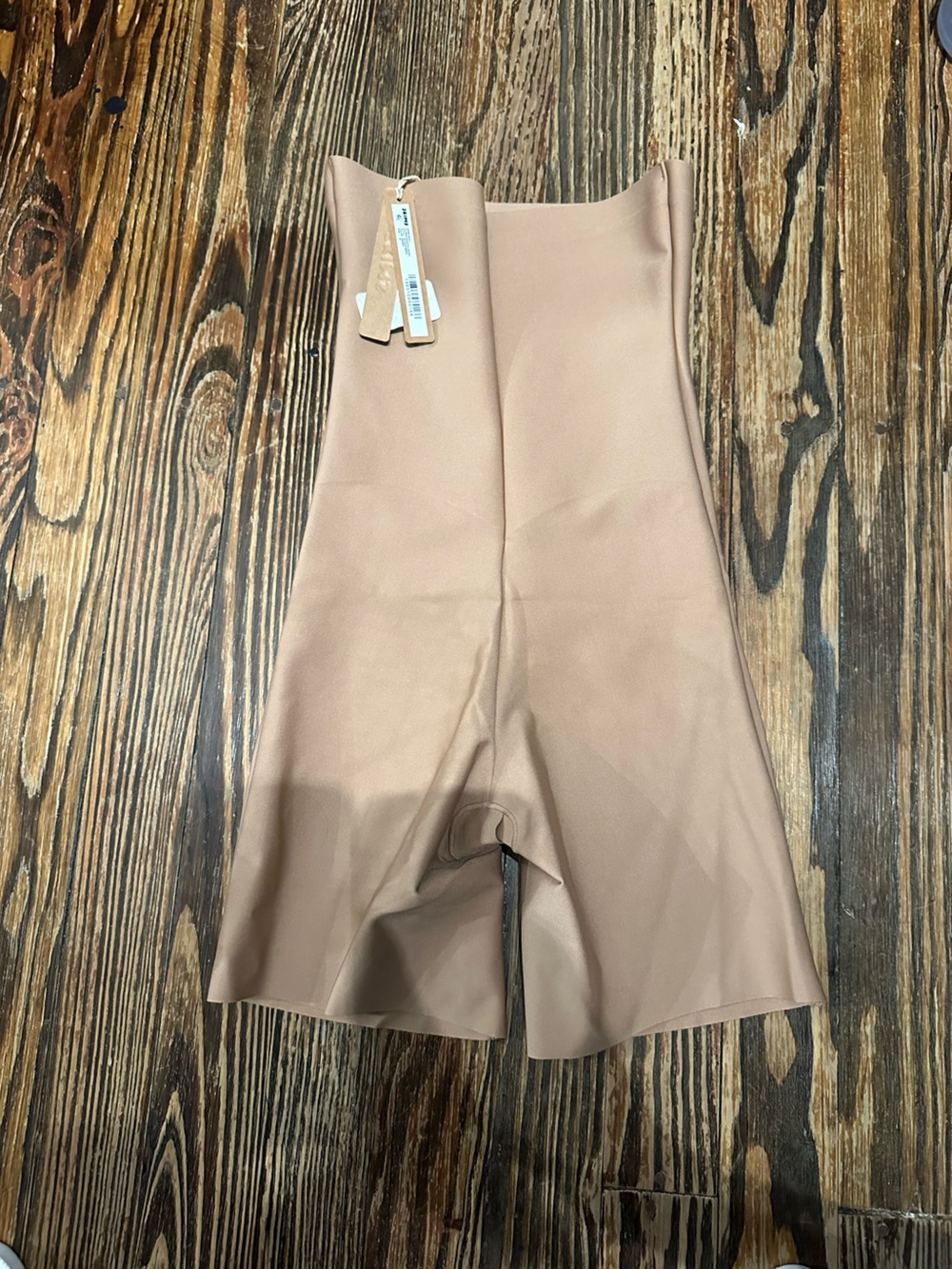 SKIMS BODY NWT high waisted short sienna